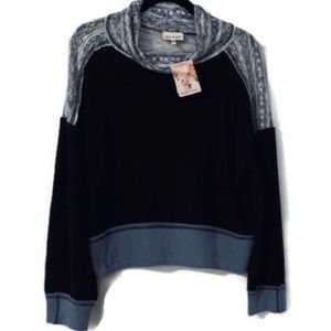 NWT Large belle du jour Soft Knit Sweater